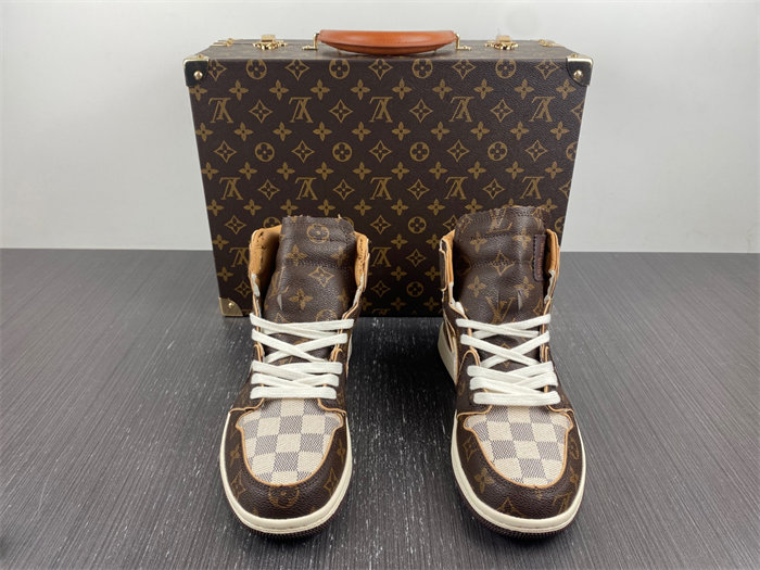 OFF-WHITE x Air Jordan 1 LV