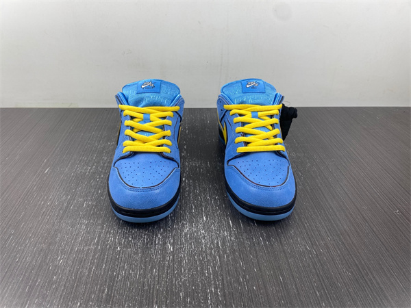 The Powerpuff Girls x Nike SB Dunk Low “Bubbles” FD2631-600