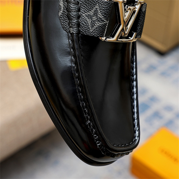 Lv Loafer 018
