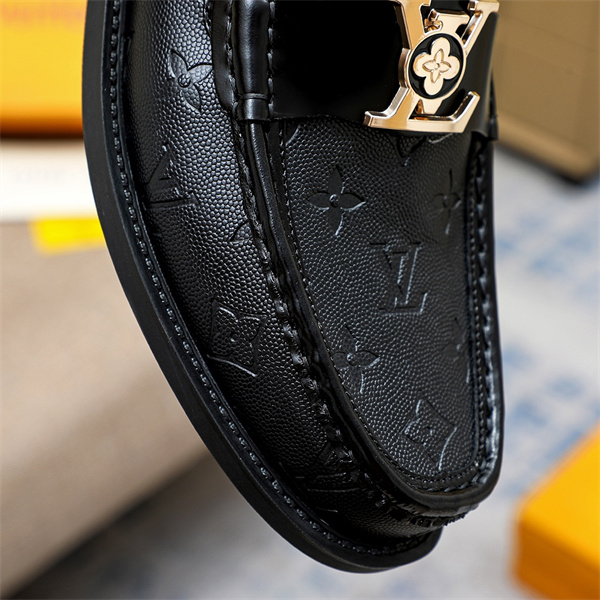 Lv Loafer 040