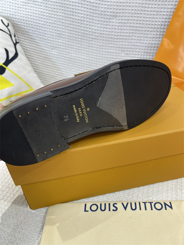 Lv Loafer 052