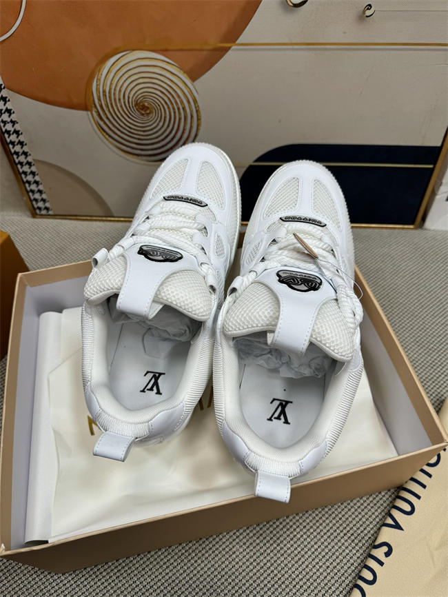 Lv Trainer Sneaker